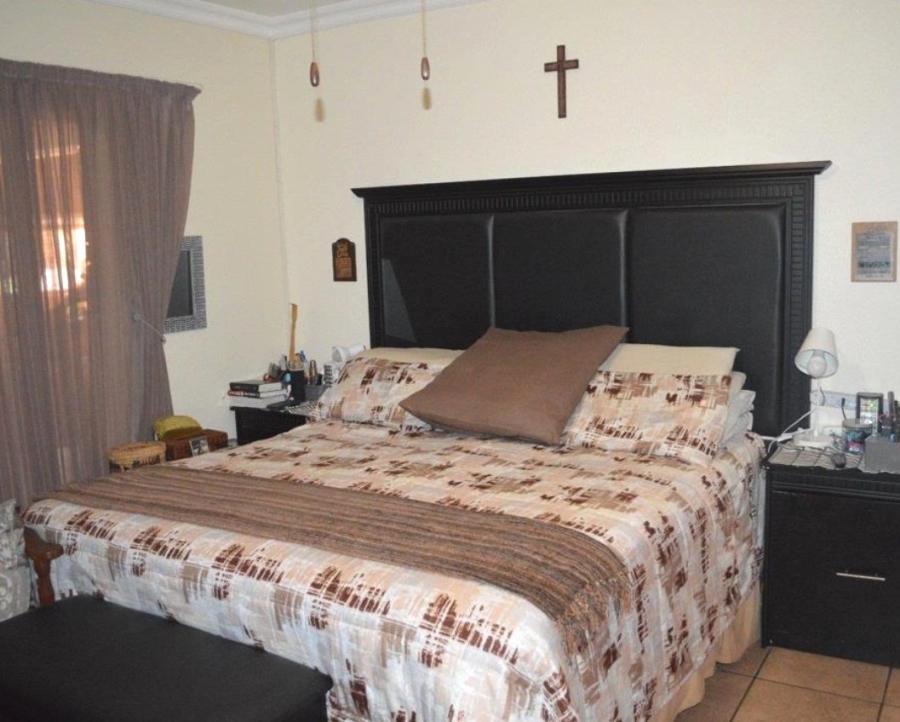3 Bedroom Property for Sale in Wilkoppies North West